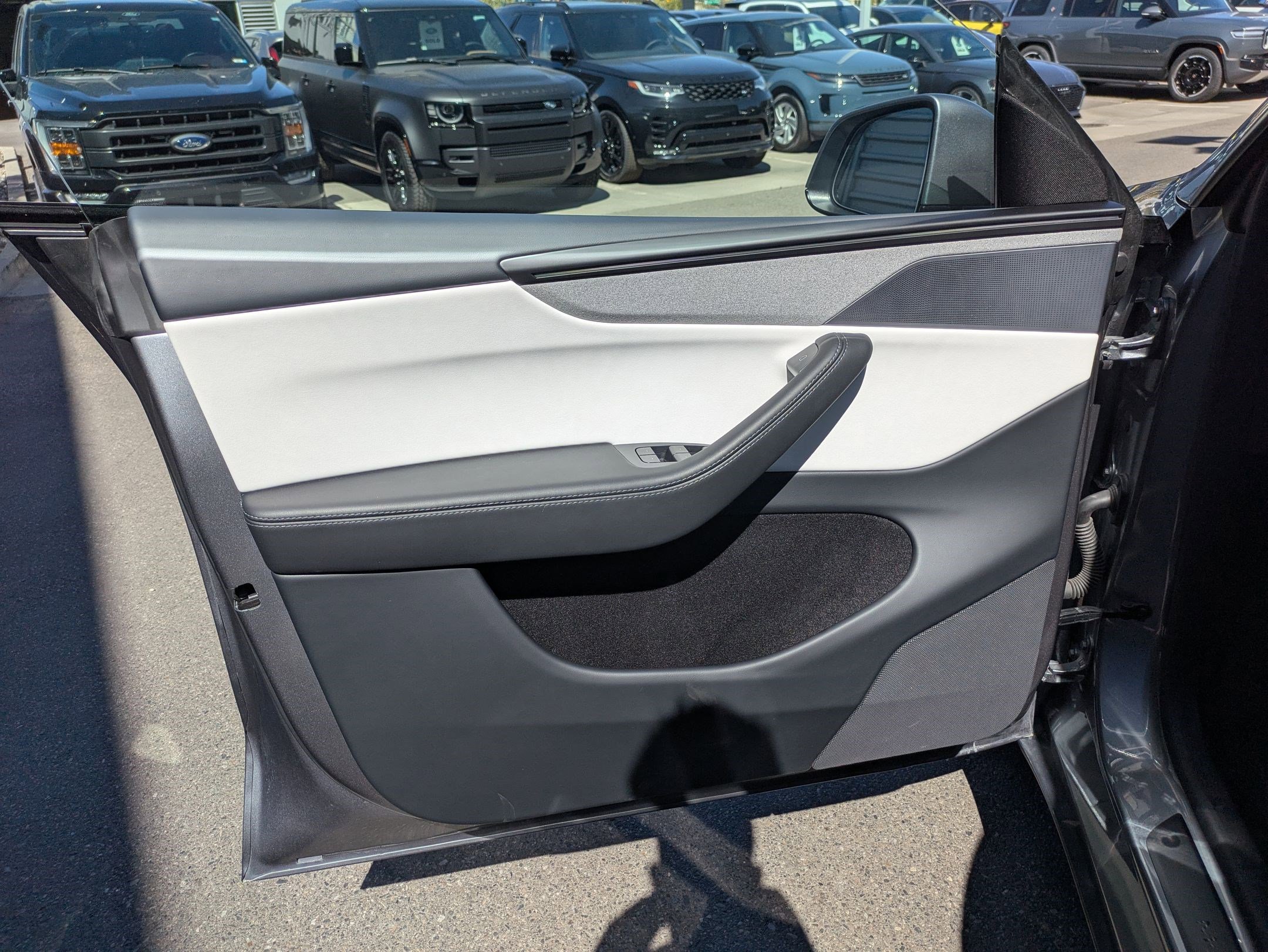 Used 2026 Tesla Model Y AWD image 12