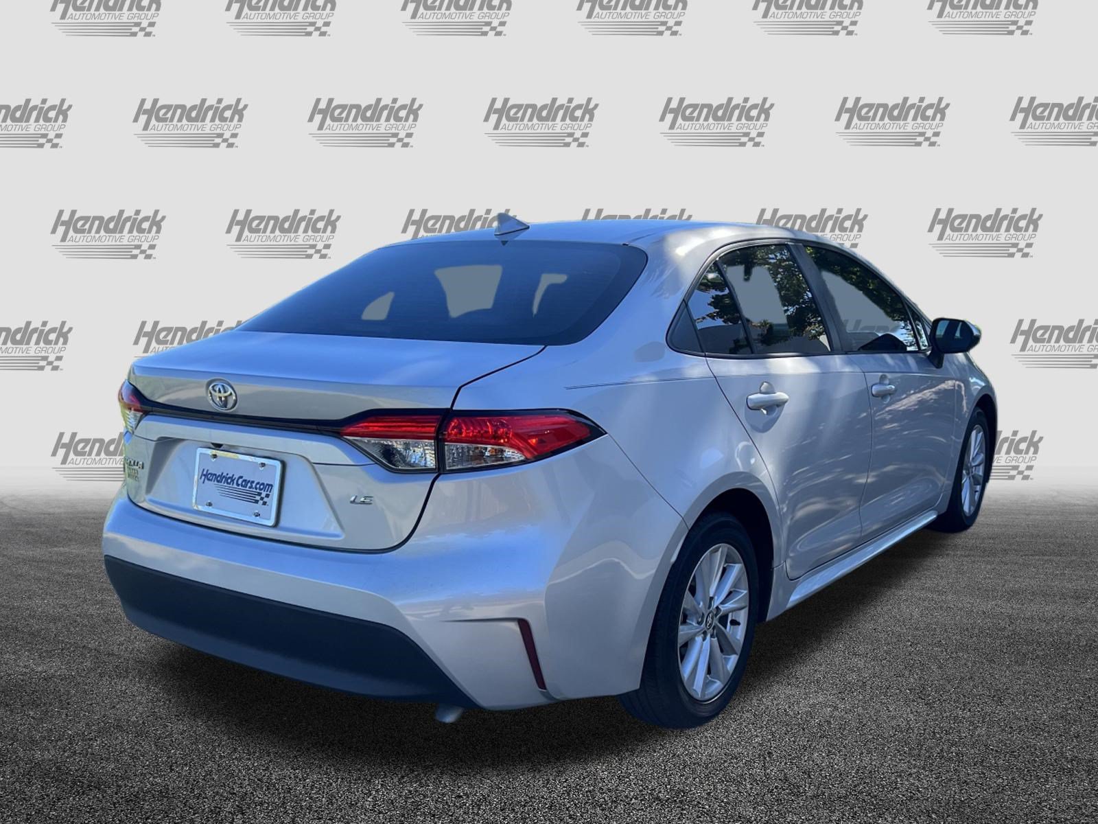 Used 2023 Toyota Corolla LE w/ LE Convenience Package FWD image 11