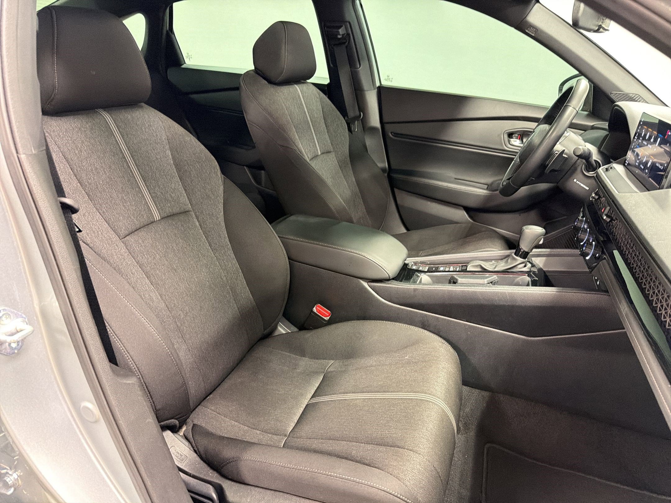 Used 2025 Honda Accord Sport image 30