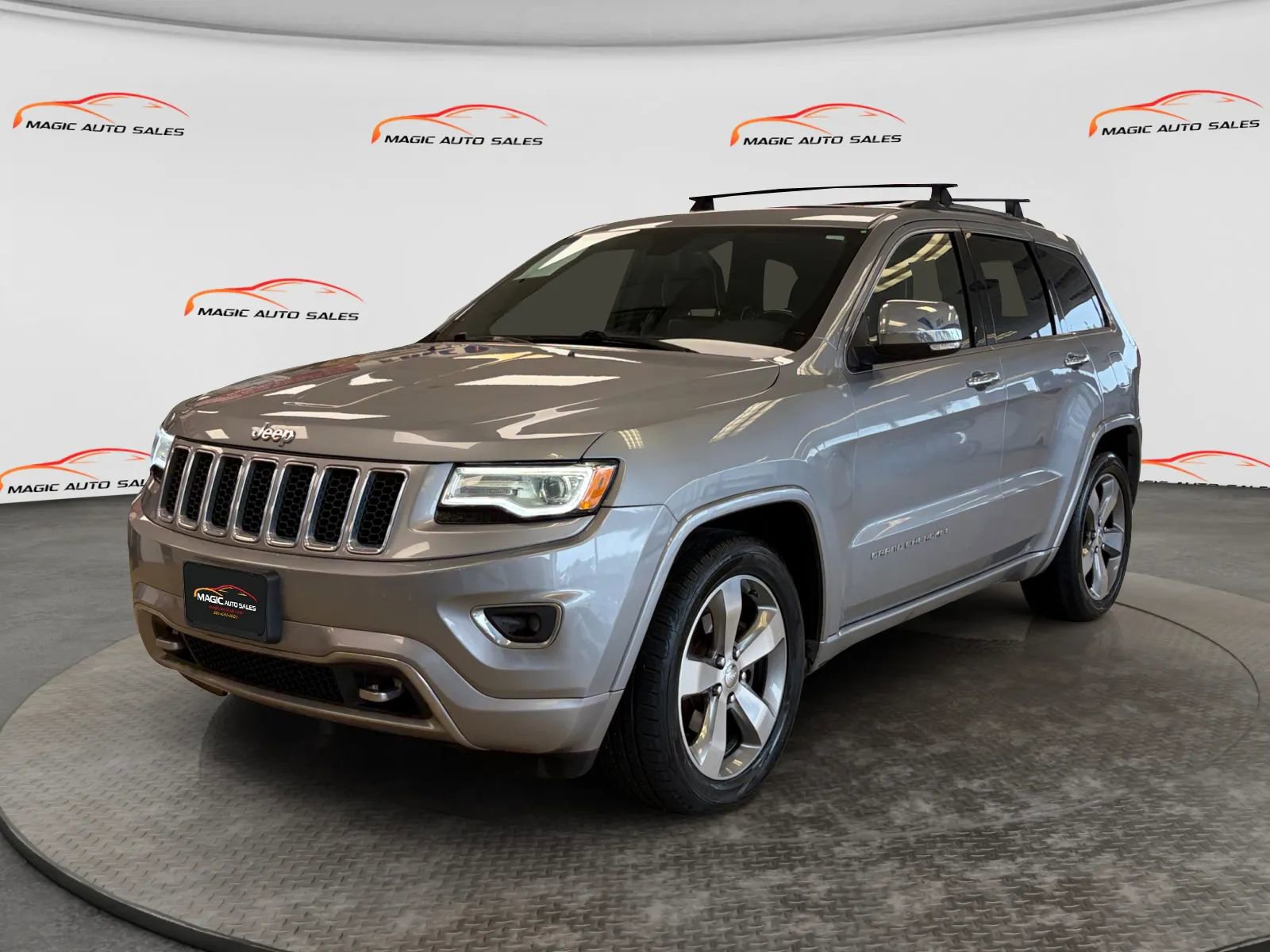 Used 2016 Jeep Grand Cherokee Overland AWD/4WD image 1