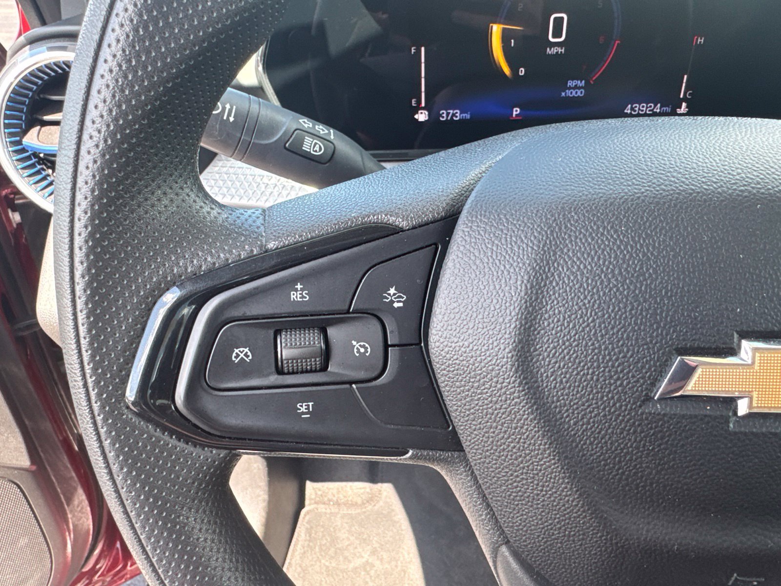 Used 2025 Chevrolet Trax LT FWD image 19