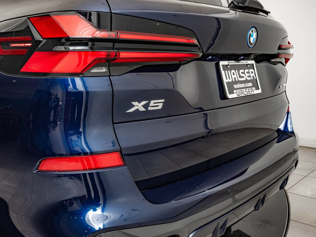 New 2026 BMW X5 xDrive50e w/ M Sport Package AWD/4WD image 19