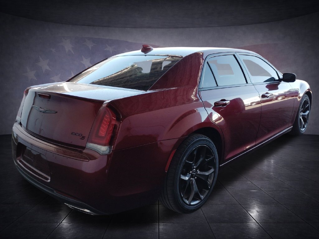 Used 2021 Chrysler 300 S RWD image 5