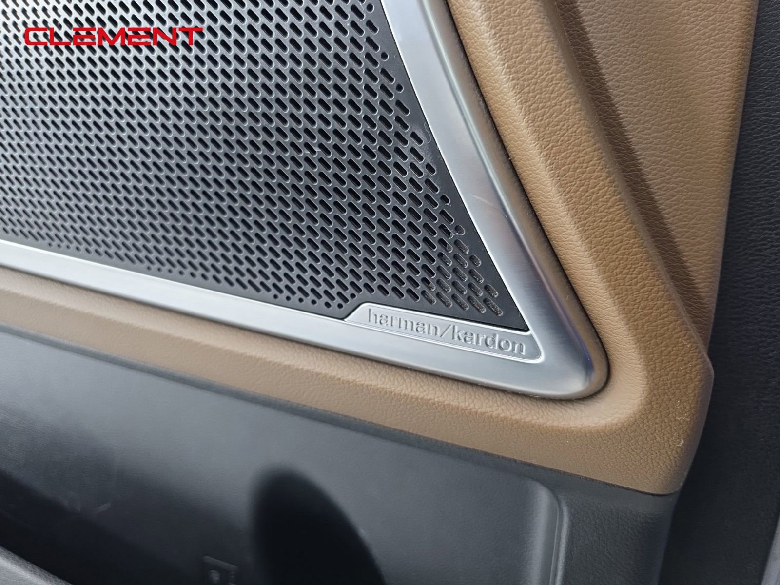 Used 2022 Kia Telluride SX w/ SX Prestige Package image 26