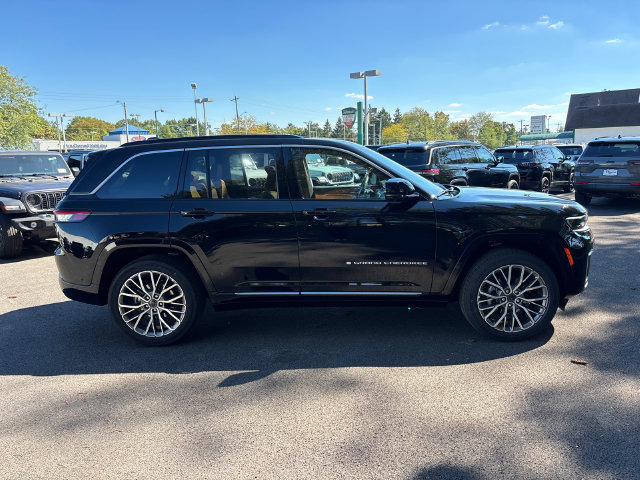 New 2027 Jeep Grand Cherokee Summit AWD/4WD image 28