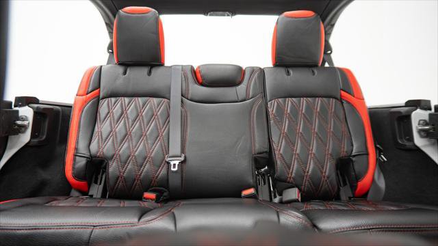 Used 2025 Jeep Wrangler Unlimited Sport image 34