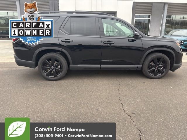 Used 2025 Honda Pilot Black Edition image 4