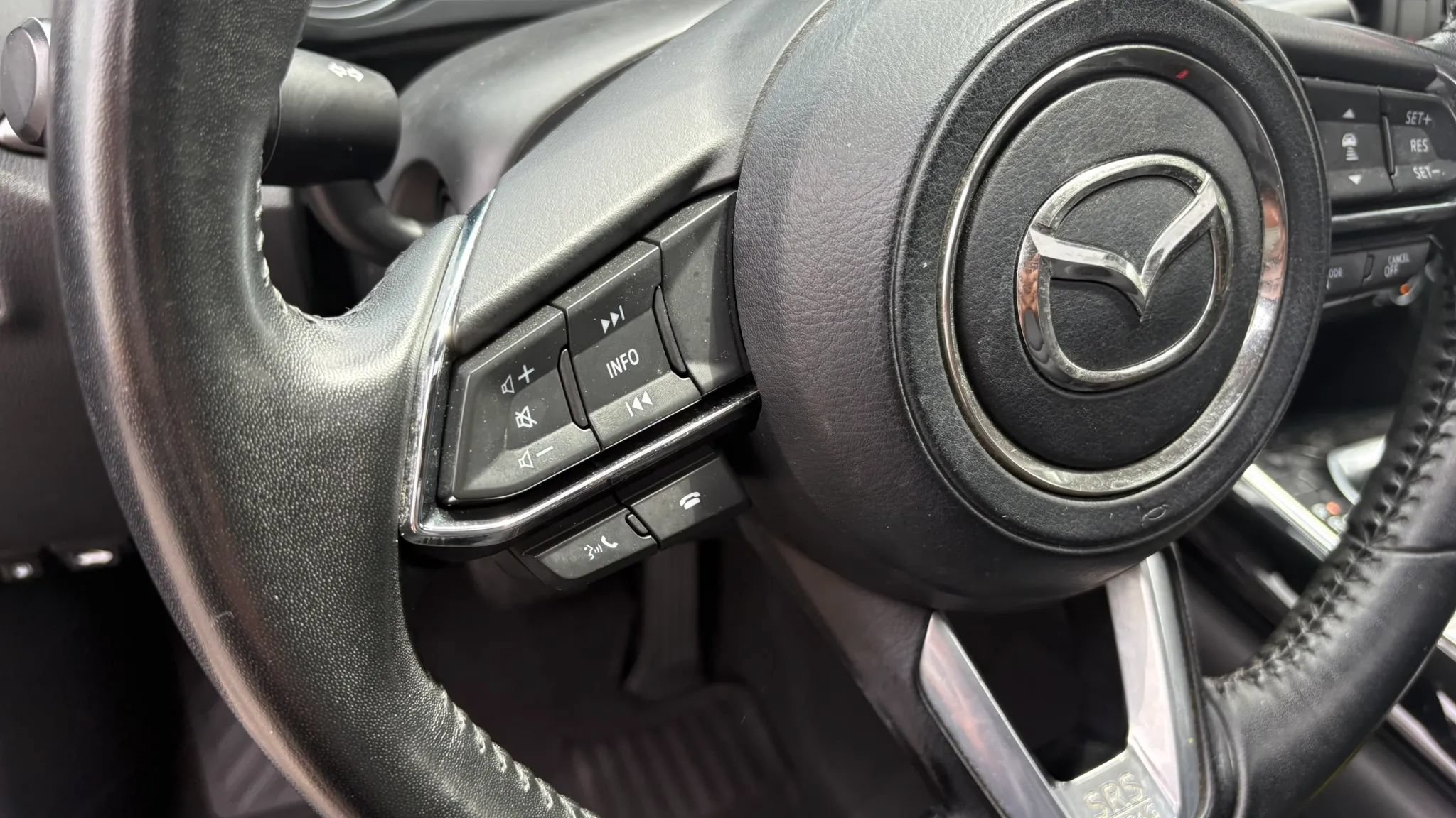 Used 2021 MAZDA CX-9 Touring w/ Touring Premium Package AWD/4WD image 18