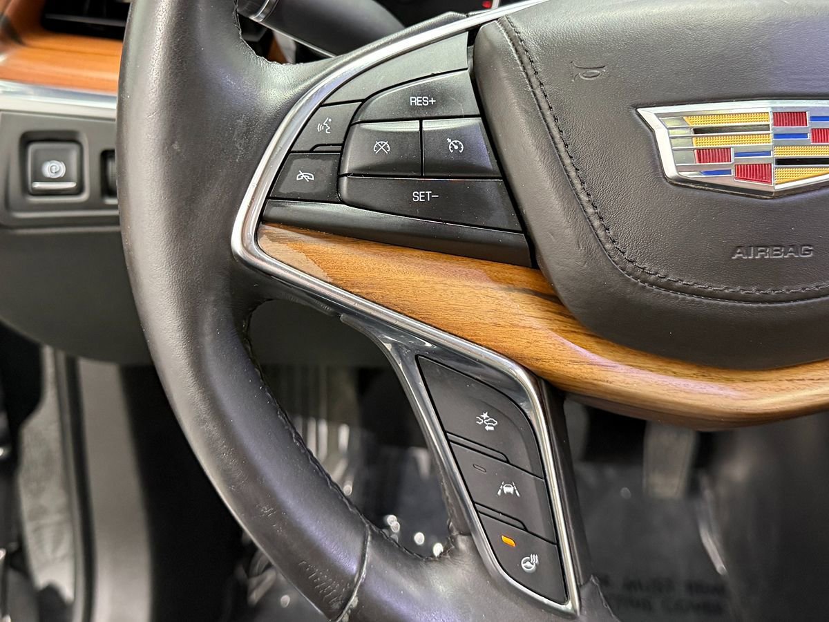 Used 2018 Cadillac XT5 Platinum w/ Driver Assist Package AWD/4WD image 18