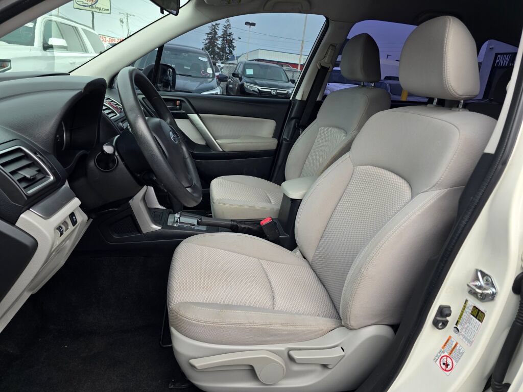 Used 2016 Subaru Forester 2.5i AWD/4WD image 19