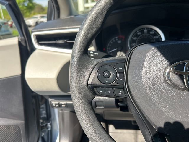 Used 2022 Toyota Corolla LE image 19