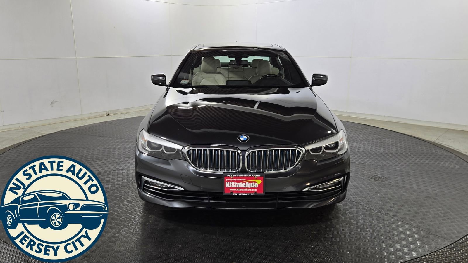 Used 2018 BMW 530e xDrive w/ Premium Package 2 image 2