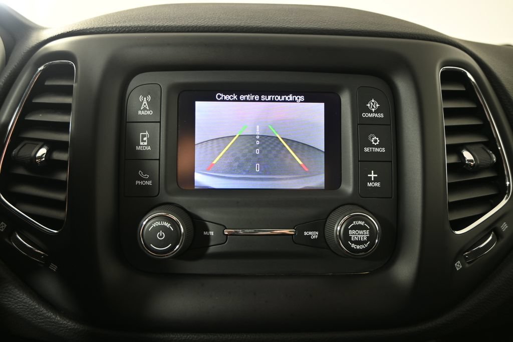 Used 2018 Jeep Compass Sport AWD/4WD image 28
