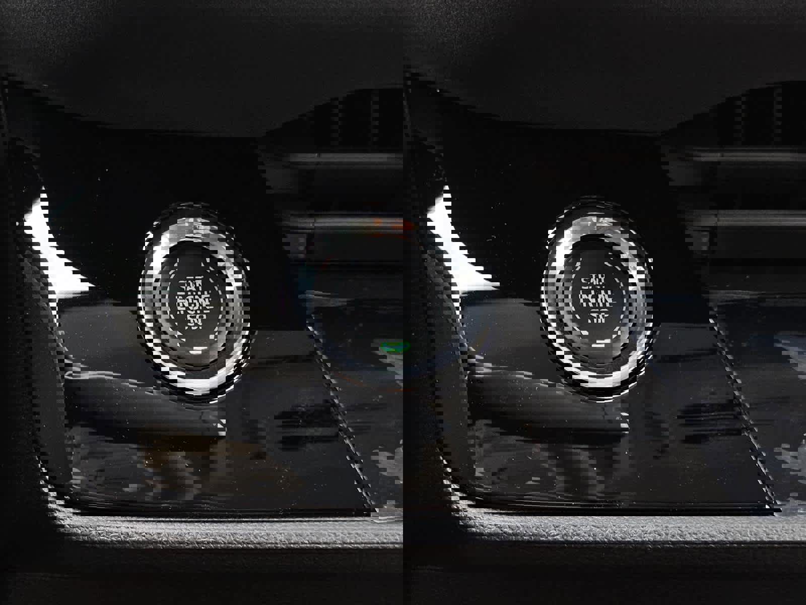 New 2025 Buick Envision Sport Touring image 11