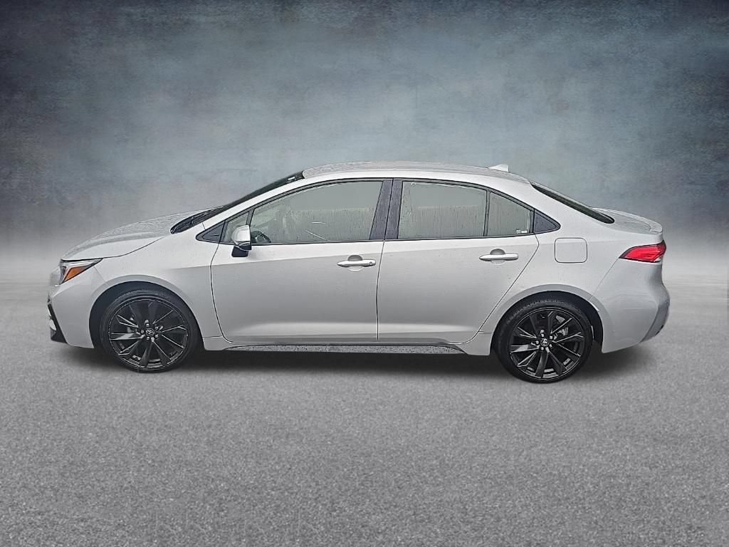 Used 2025 Toyota Corolla SE FWD image 5