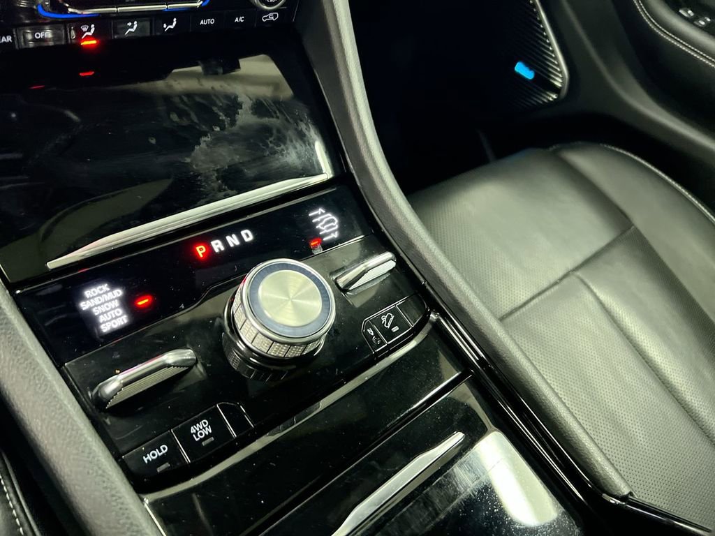 Used 2021 Jeep Grand Cherokee L Overland w/ Luxury Tech Group IV image 17