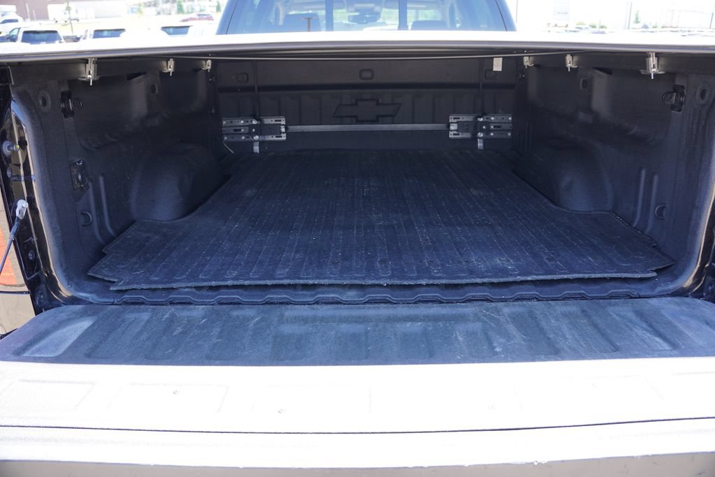 Used 2015 Chevrolet Silverado 3500 High Country w/ Duramax Plus Package AWD/4WD image 23