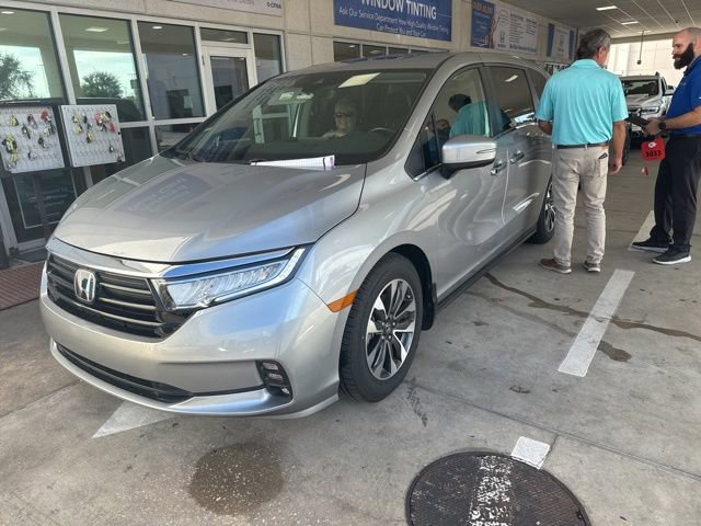 Used 2021 Honda Odyssey EX-L image 3