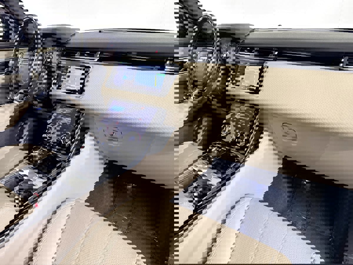 Used 2019 Land Rover Range Rover Velar S image 36