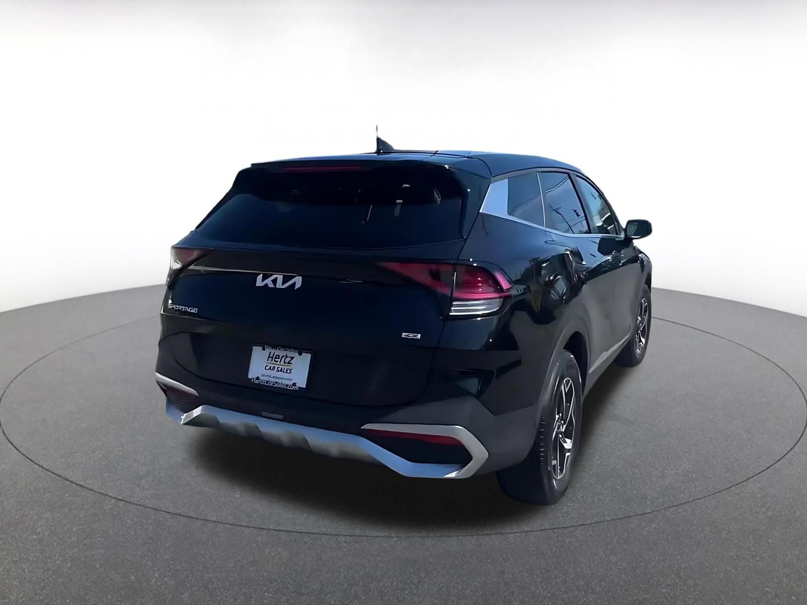 Used 2025 Kia Sportage LX image 15