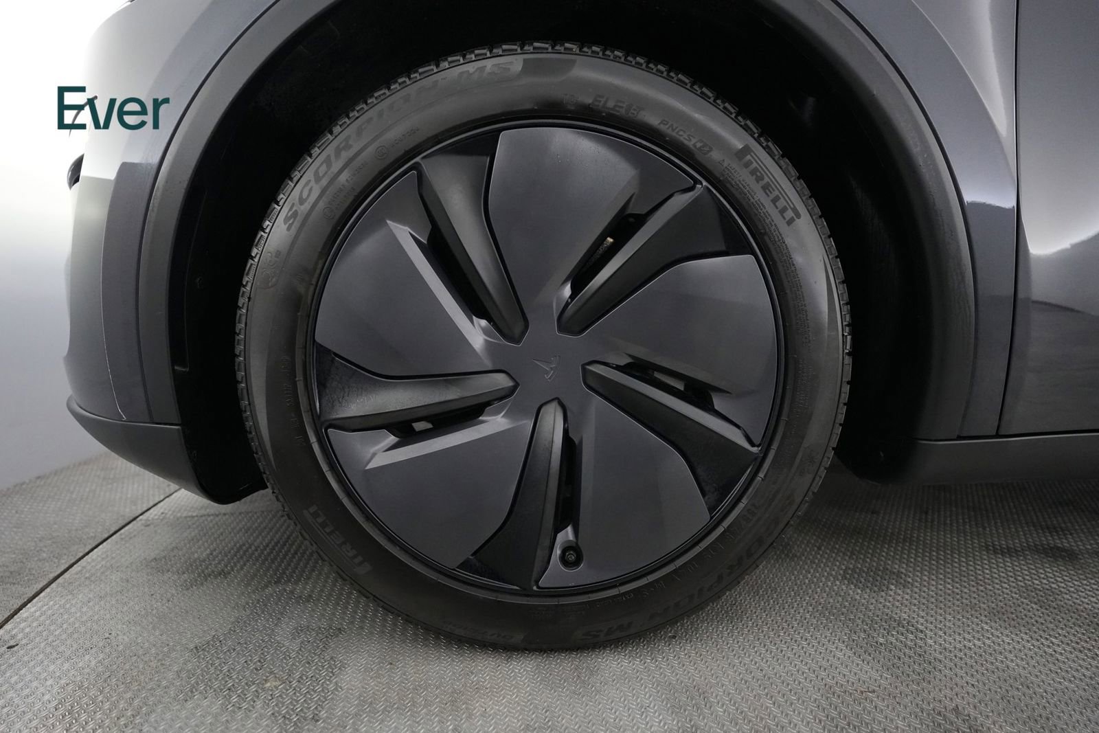 Used 2026 Tesla Model Y Long Range AWD/4WD image 19