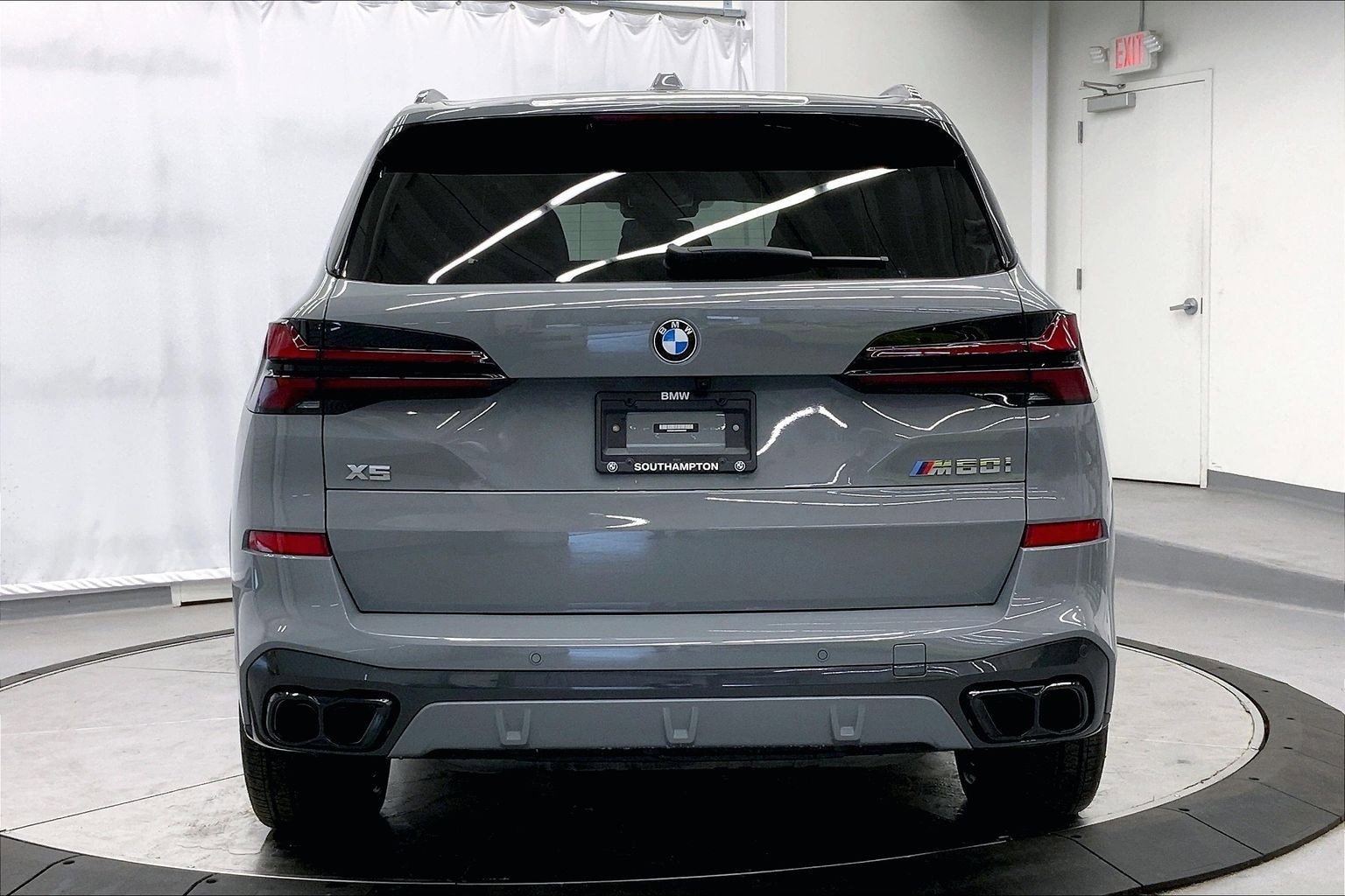 Used 2024 BMW X5 M60i image 3