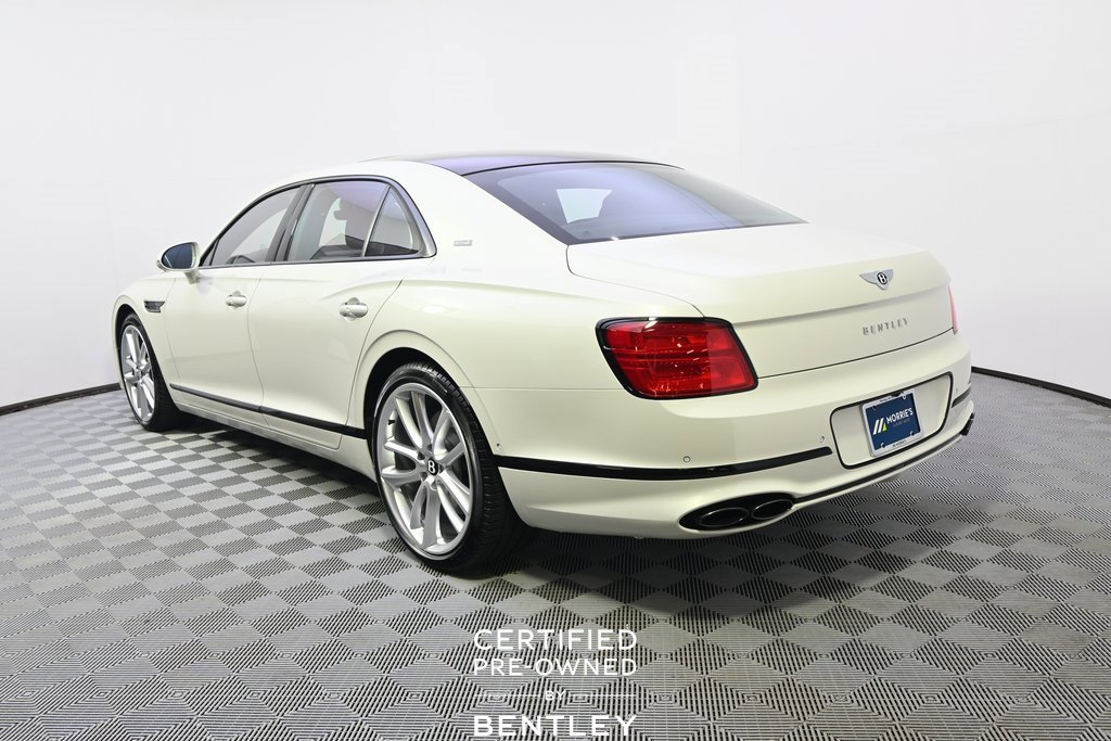 Used 2024 Bentley Flying Spur V8 image 5