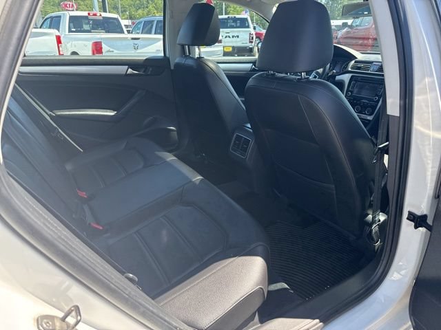 Used 2013 Volkswagen Passat 2.5 SE FWD image 11