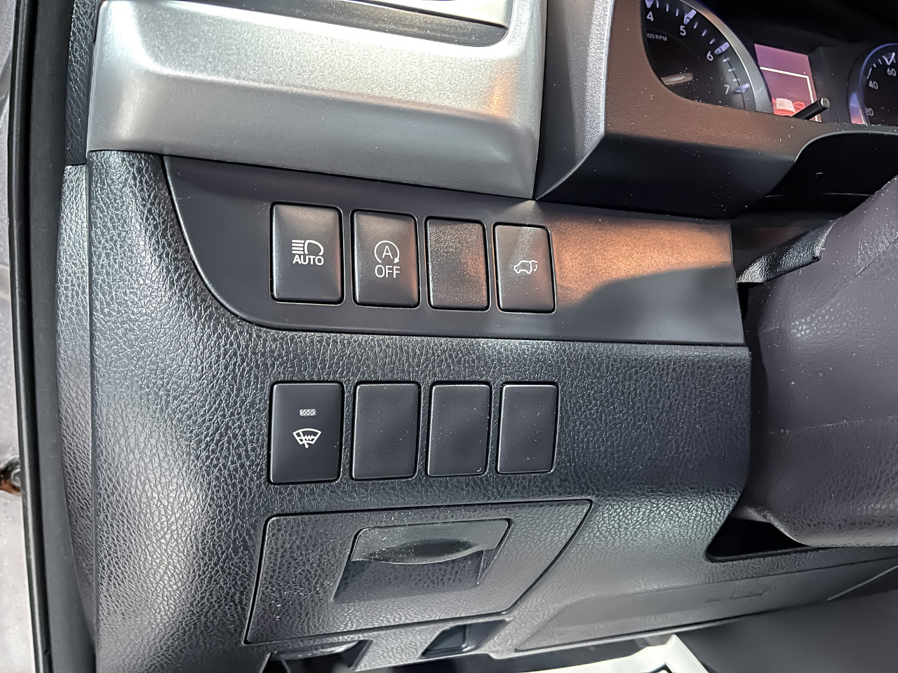 Used 2018 Toyota Highlander XLE image 21