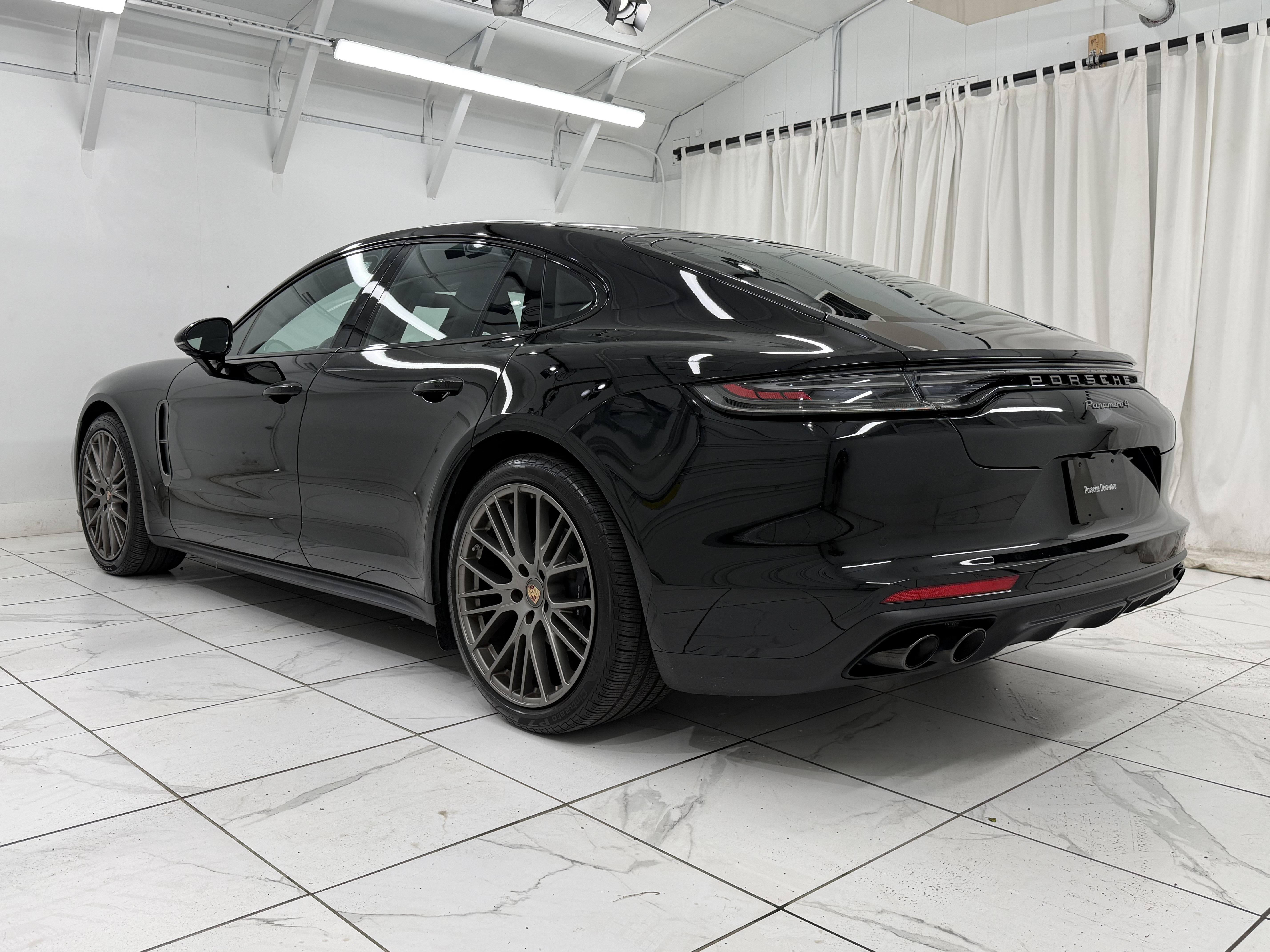 Certified 2023 Porsche Panamera 4 Platinum Edition AWD/4WD image 14