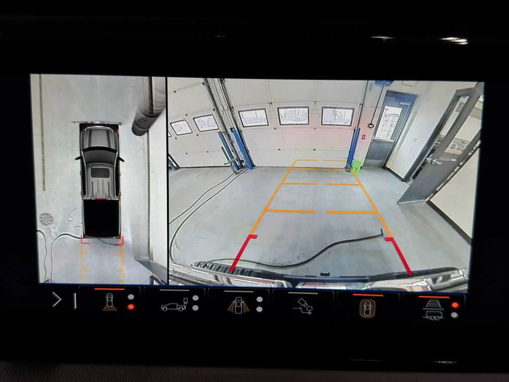 Used 2025 GMC Sierra 1500 AT4 w/ AT4 Premium Package image 33