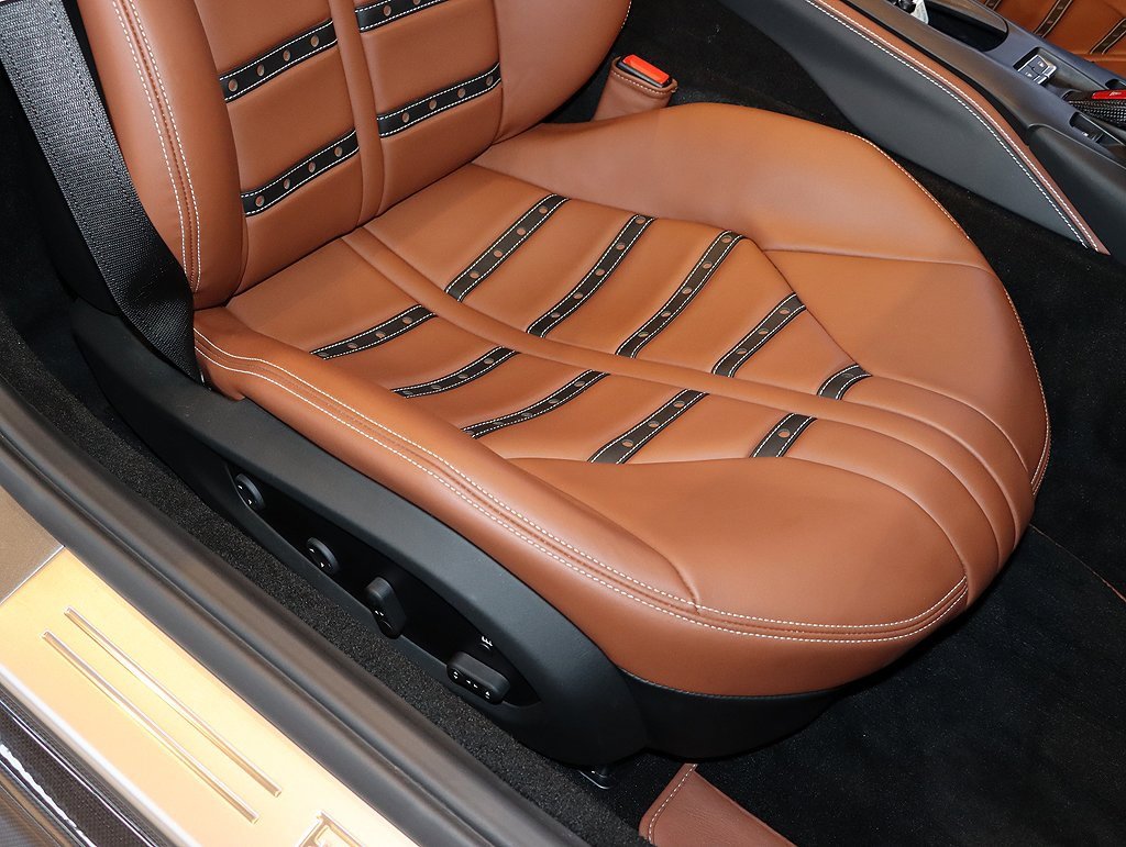 Certified 2021 Ferrari 812 GTS image 38