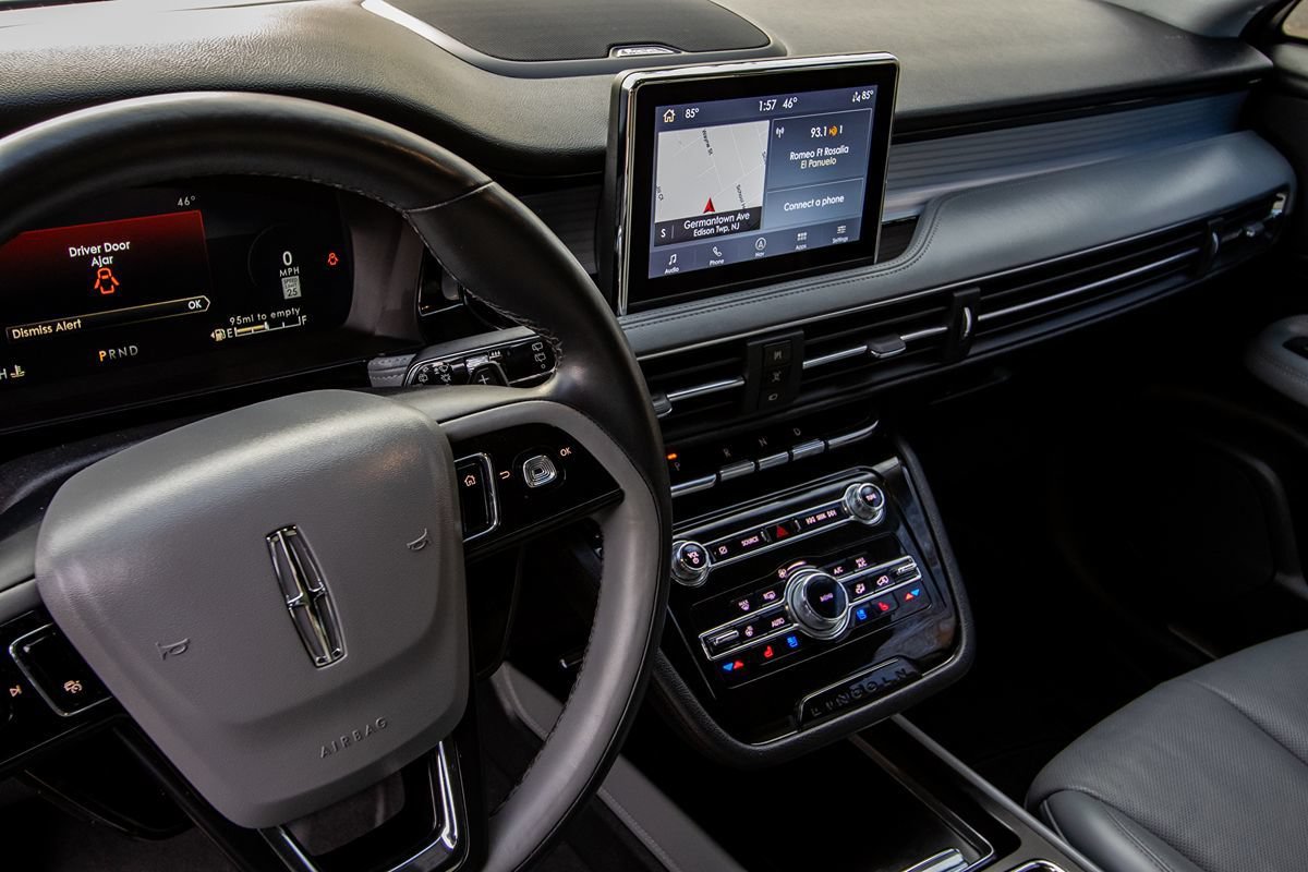 Used 2021 Lincoln Corsair Reserve AWD/4WD image 13