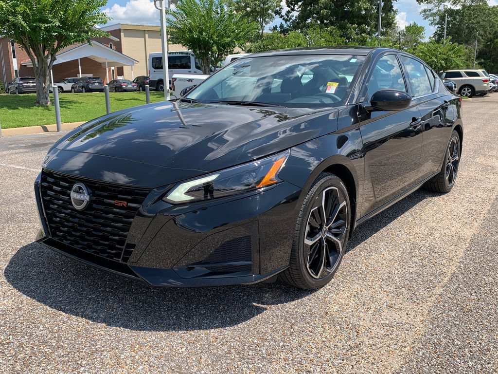 Used 2026 Nissan Altima 2.5 SR FWD image 5