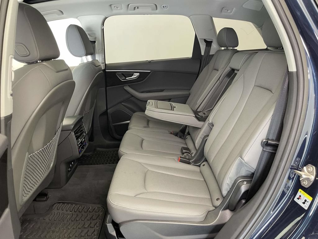 Certified 2025 Audi Q7 2.0T Premium Plus w/ Premium Plus Package AWD/4WD image 19