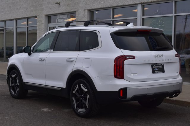 Used 2023 Kia Telluride S w/ S Sunroof Package image 4