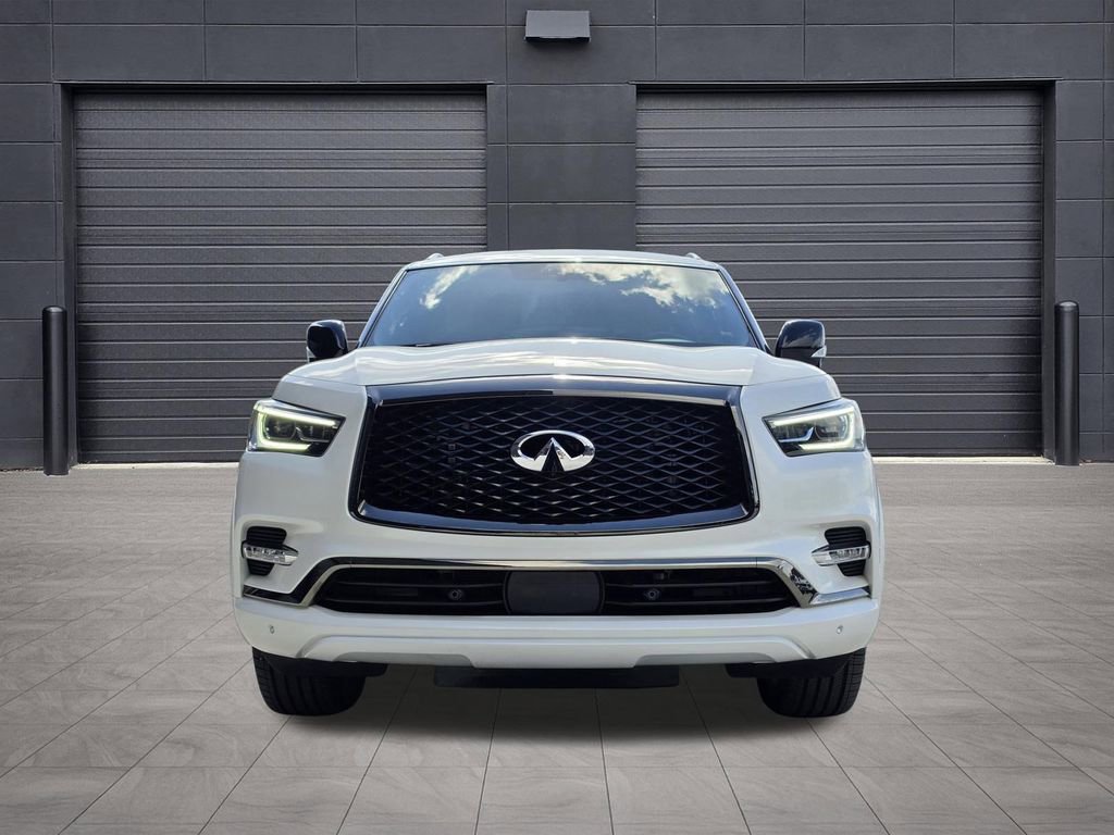 Used 2024 INFINITI QX80 Sensory AWD/4WD image 2
