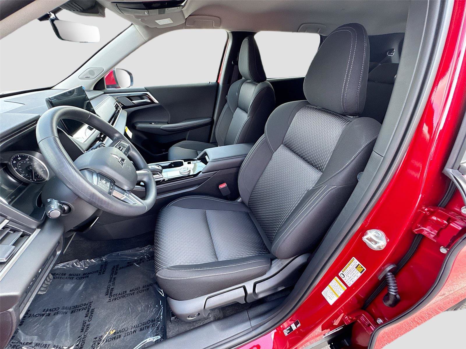 New 2026 Mitsubishi Outlander ES FWD image 2
