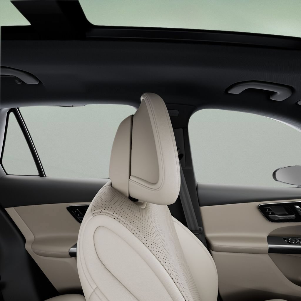 Used 2026 Mercedes-Benz GLC 300 image 43