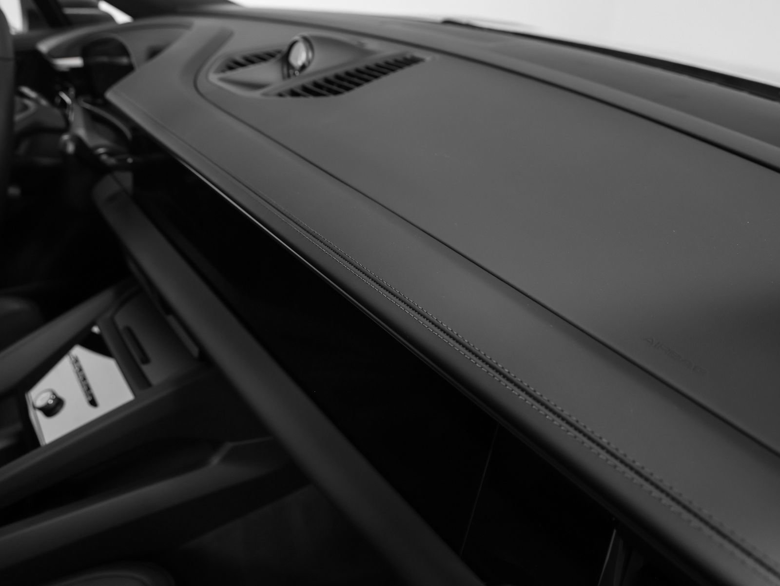 New 2026 Porsche Macan 4 Electric AWD/4WD image 26