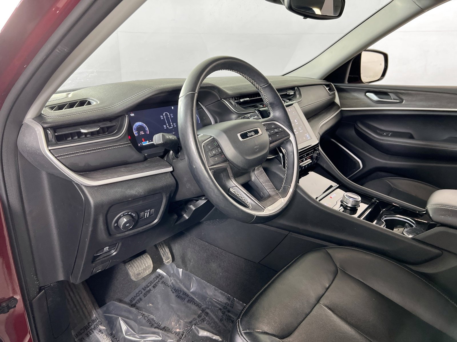 Used 2021 Jeep Grand Cherokee L Limited AWD/4WD image 9