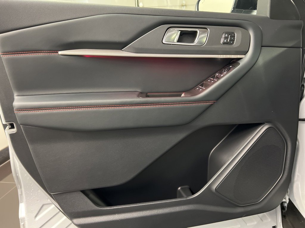 New 2026 Ford Explorer ST-Line w/ ST-Line Street Pack image 29