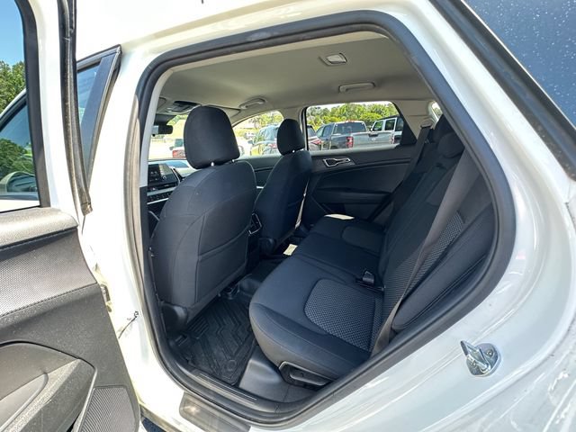 Used 2023 Kia Sportage LX AWD/4WD image 18