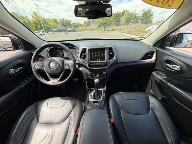 Used 2016 Jeep Cherokee Limited FWD image 12
