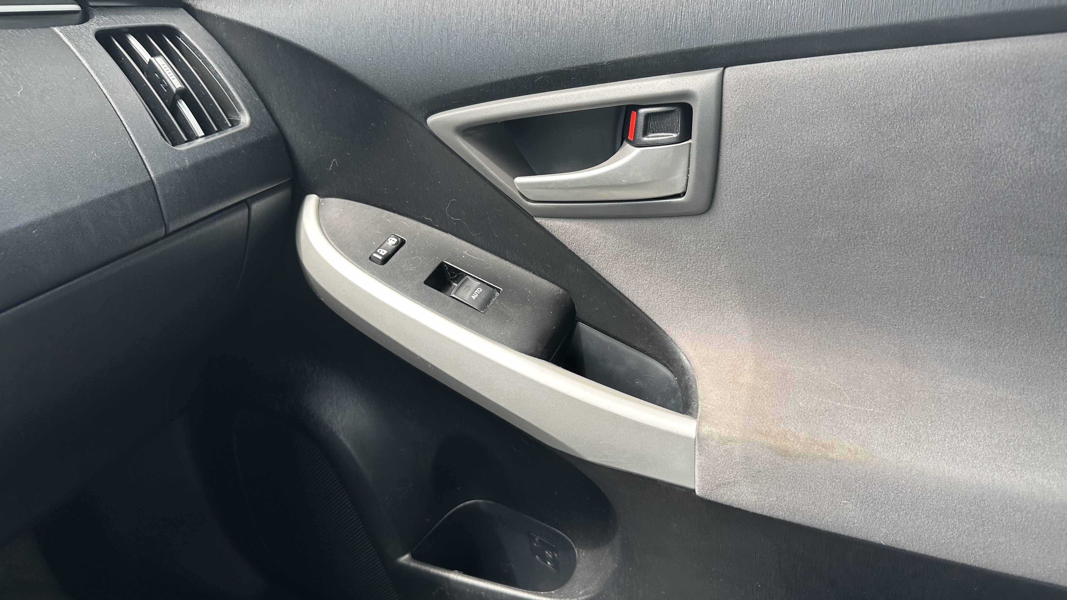 Used 2013 Toyota Prius Two FWD image 28