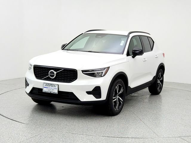 New 2026 Volvo XC40 B5 Core w/ Climate Package image 1