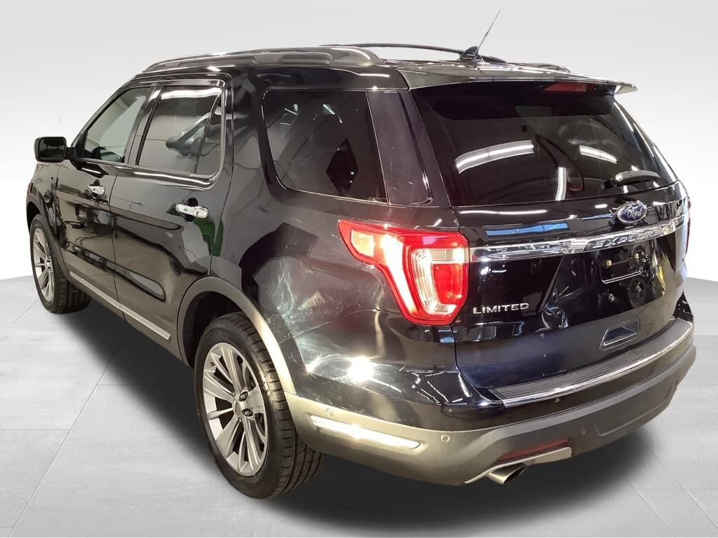 Used 2018 Ford Explorer Limited w/ Equipment Group 301A AWD/4WD image 9