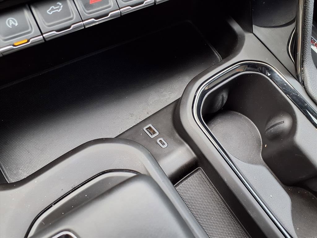 Used 2024 GMC Sierra 1500 AT4 w/ Technology Package image 13