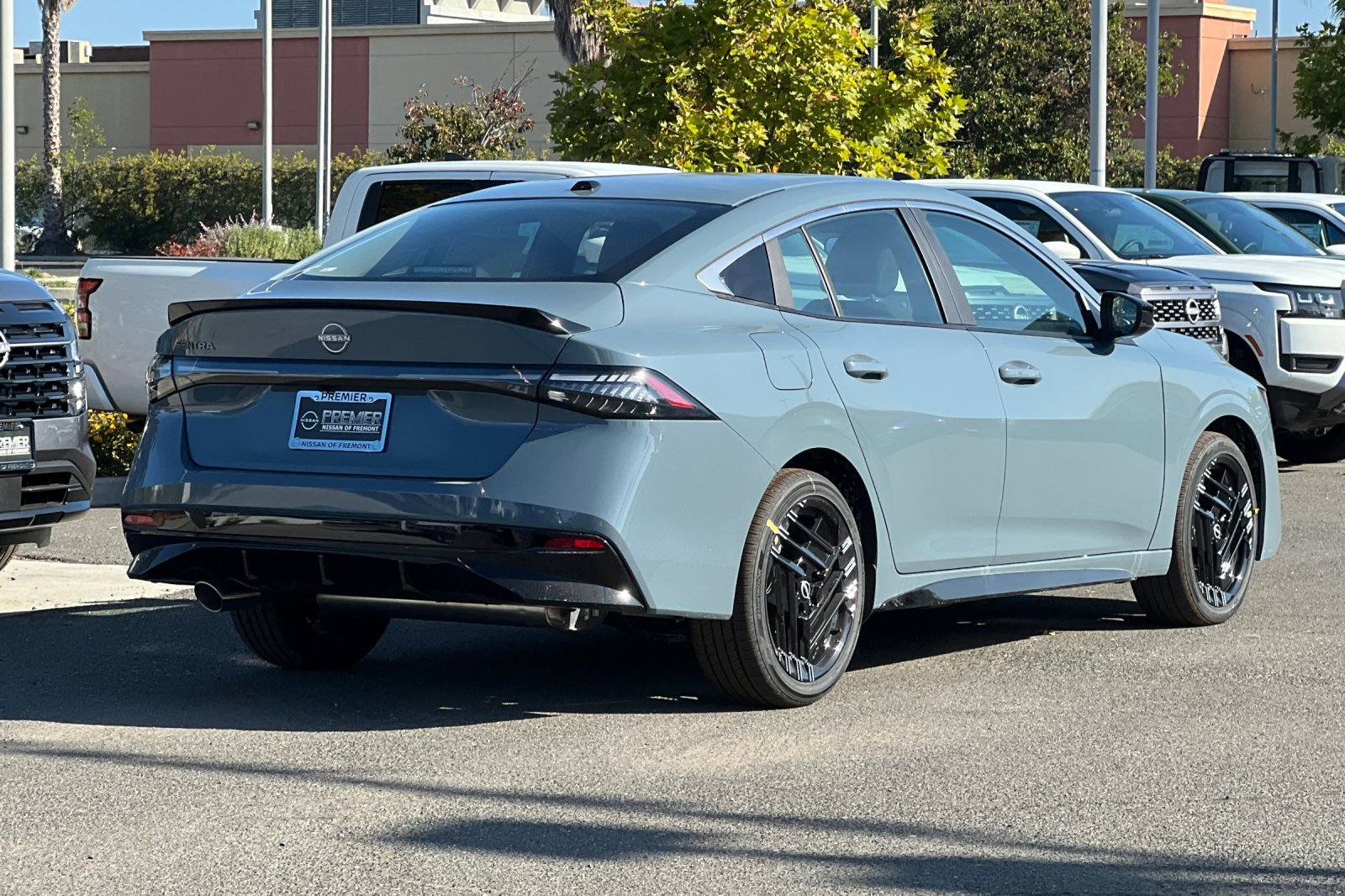 New 2027 Nissan Sentra SR w/ Floor Mat Package FWD image 4