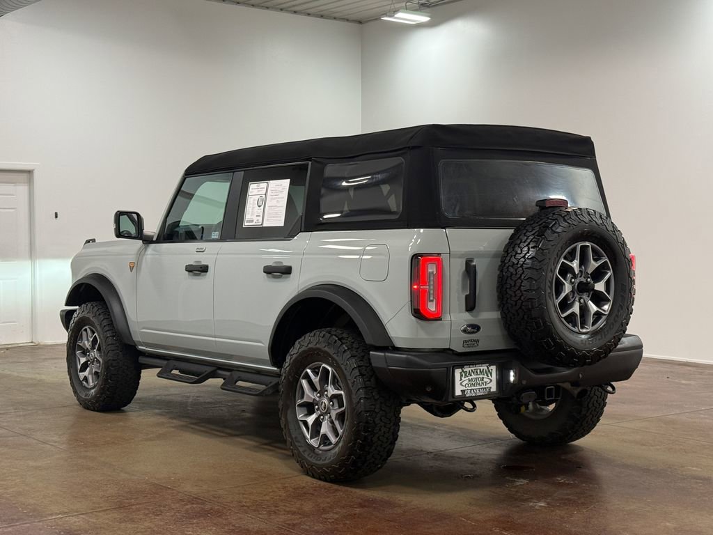 Used 2023 Ford Bronco Badlands image 26